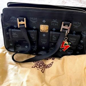 Mcm visetos shoulder bag
